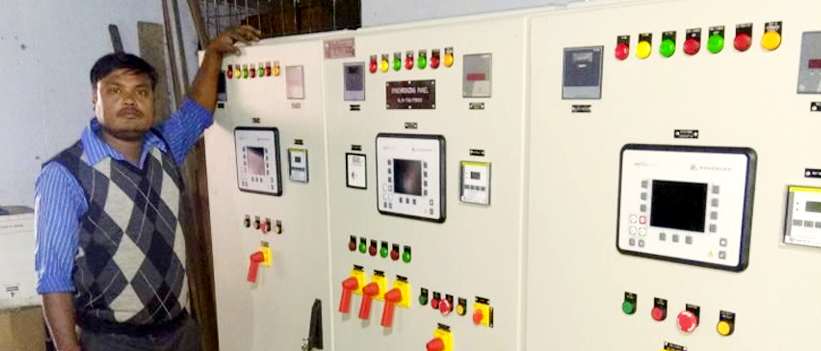 Synchronizing Panel Assembly